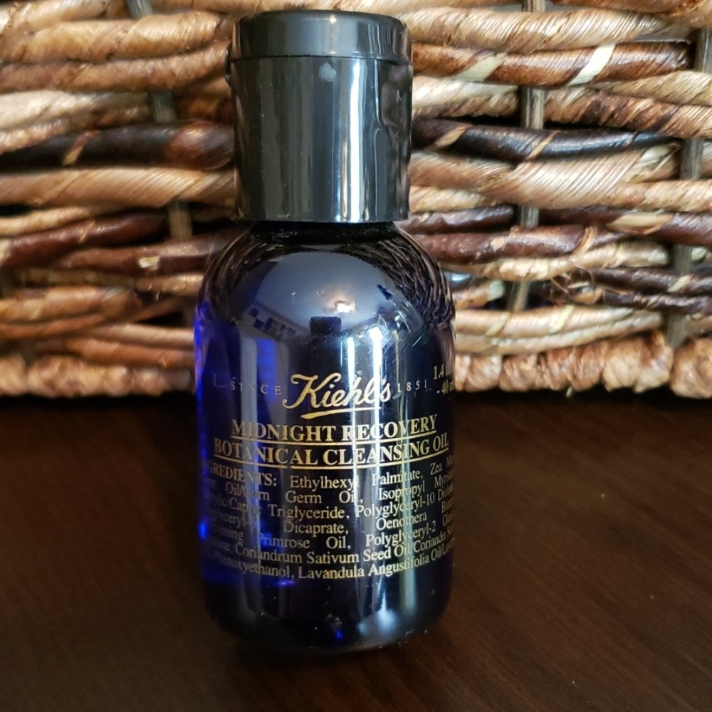 Kiehl's Midnight Recovery Botanical Cleansing Oil